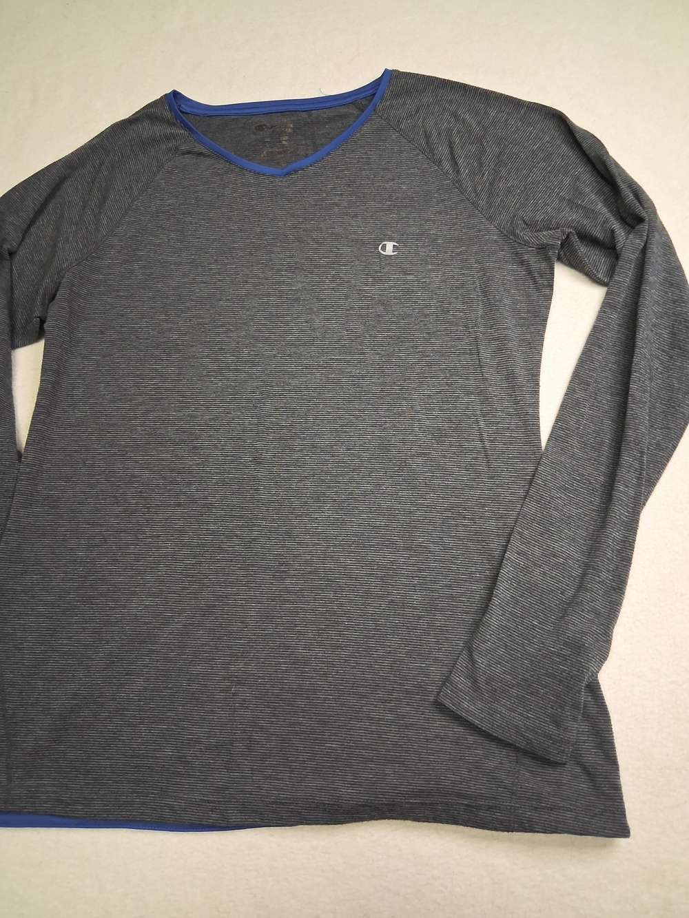 4/20$ Champion Men's Long-Sleeve Heather Gray Performance Tee - Picture 2 of 5